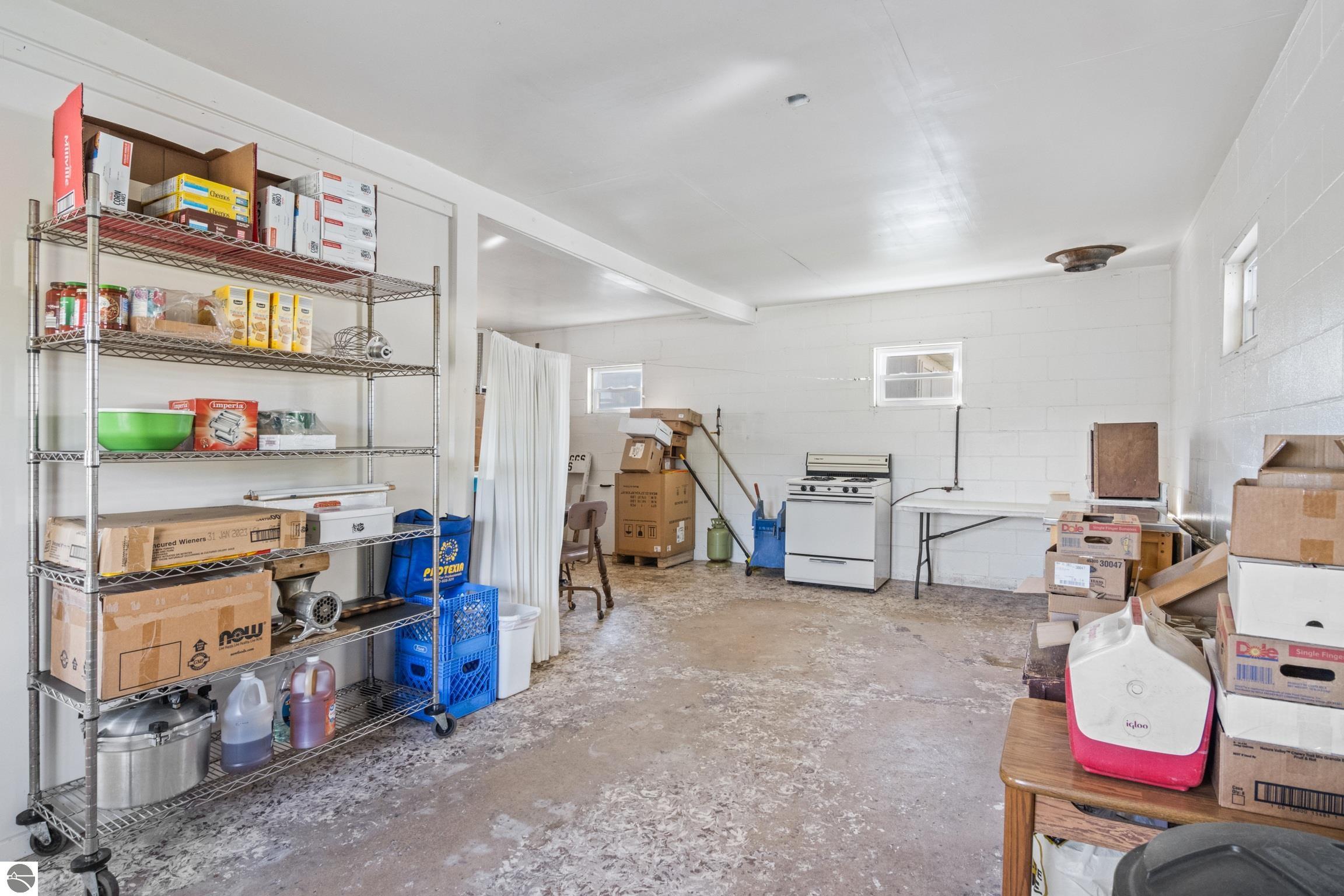 Leroy, Michigan, 49655-8142, United States, 5 Bedrooms Bedrooms, ,3 BathroomsBathrooms,Residential,For Sale,1949628