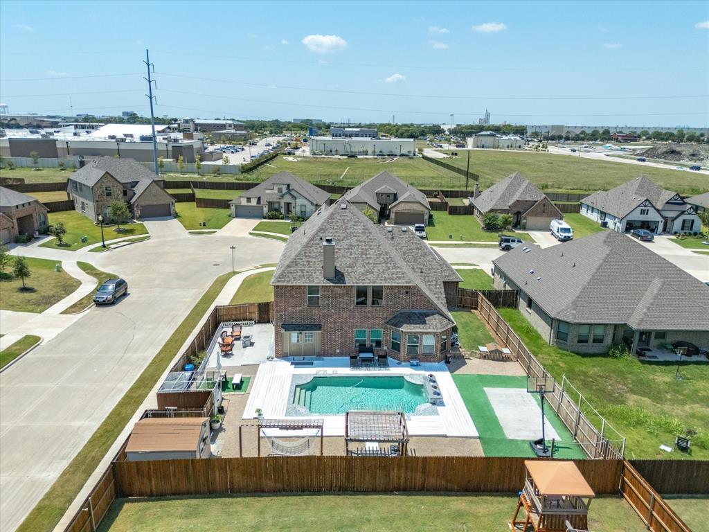 Waxahachie, Texas, 75165, United States, 4 Bedrooms Bedrooms, ,4 BathroomsBathrooms,Residential,For Sale,1978879