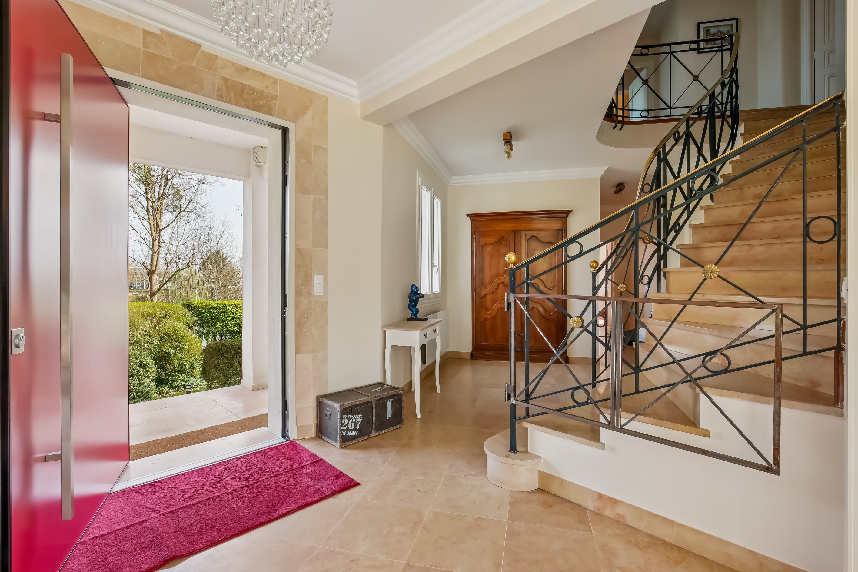  Sole Agent – Exceptional Family Home with Park and Swimming Pool Facing the Sei… - 物件實景