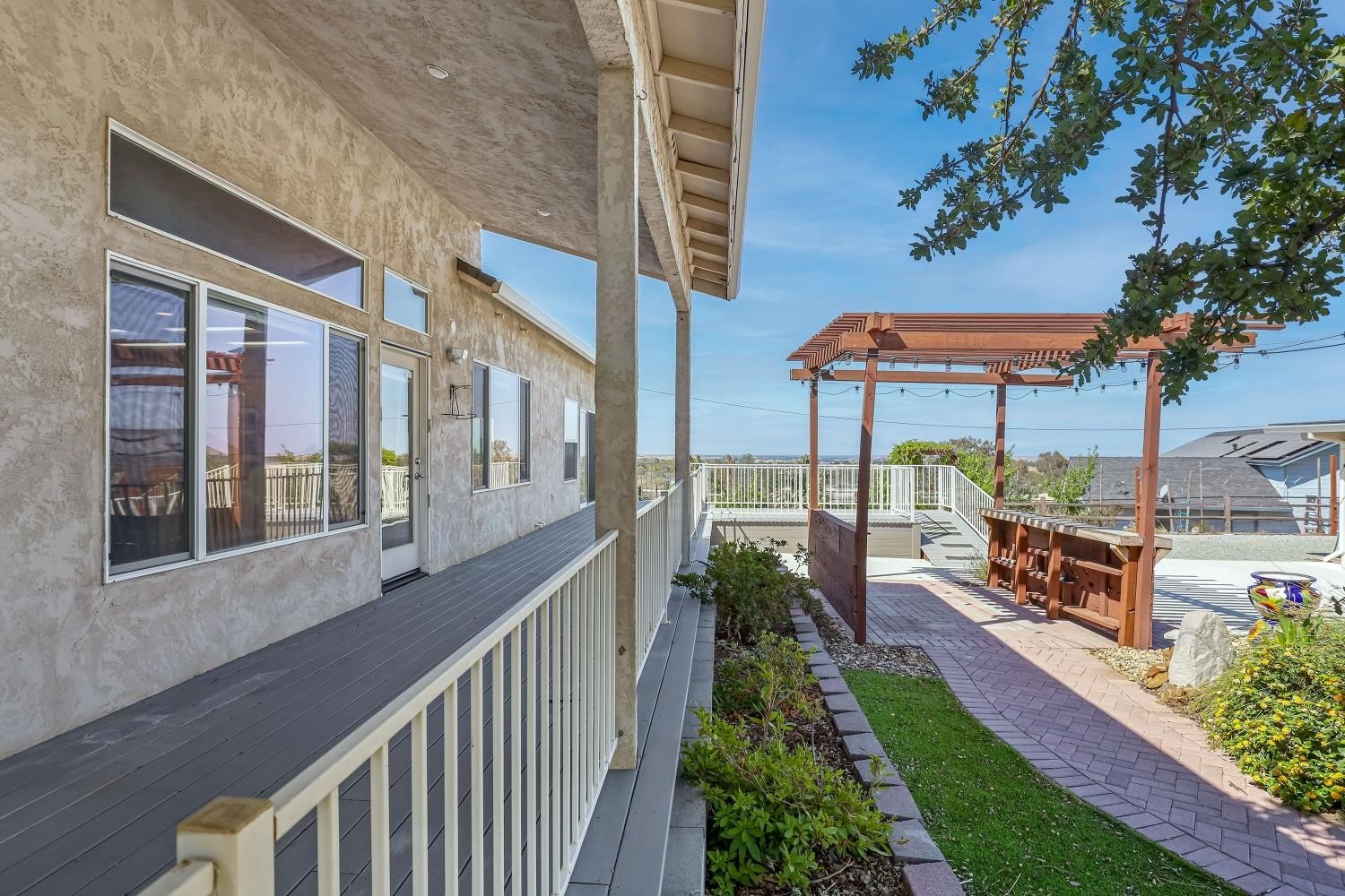 Valley Springs, California, 95252, United States, 3 Bedrooms Bedrooms, ,4 BathroomsBathrooms,Residential,For Sale,1981868