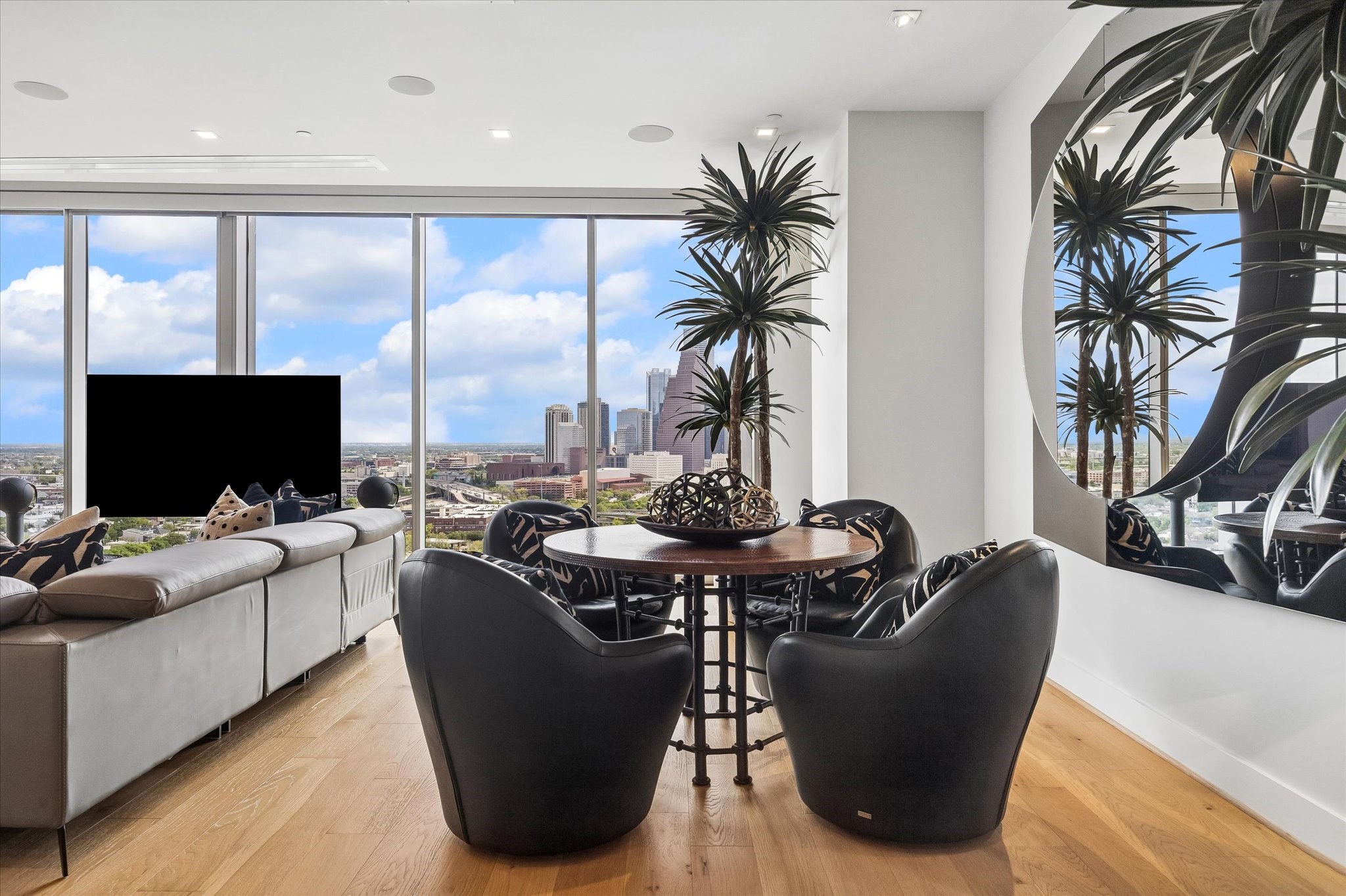  1711 Allen Parkway #2106 - 物件實景