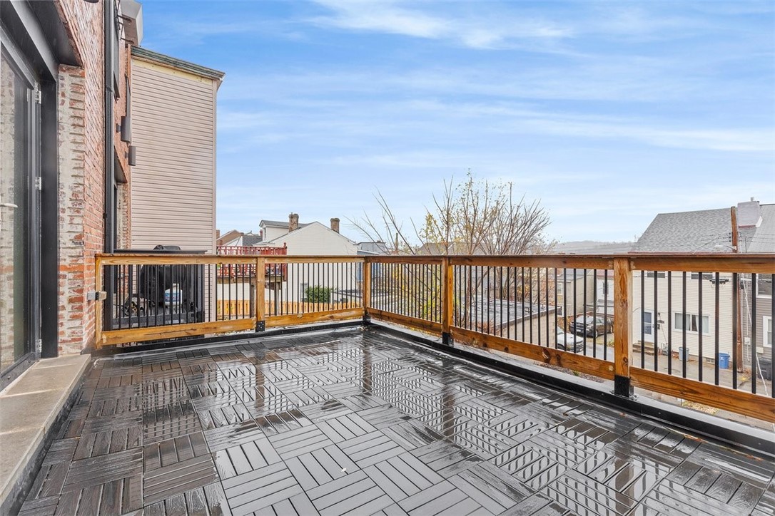 Lawrenceville, Pennsylvania, 15201, United States, 2 Bedrooms Bedrooms, ,4 BathroomsBathrooms,Residential,For Sale,1751252