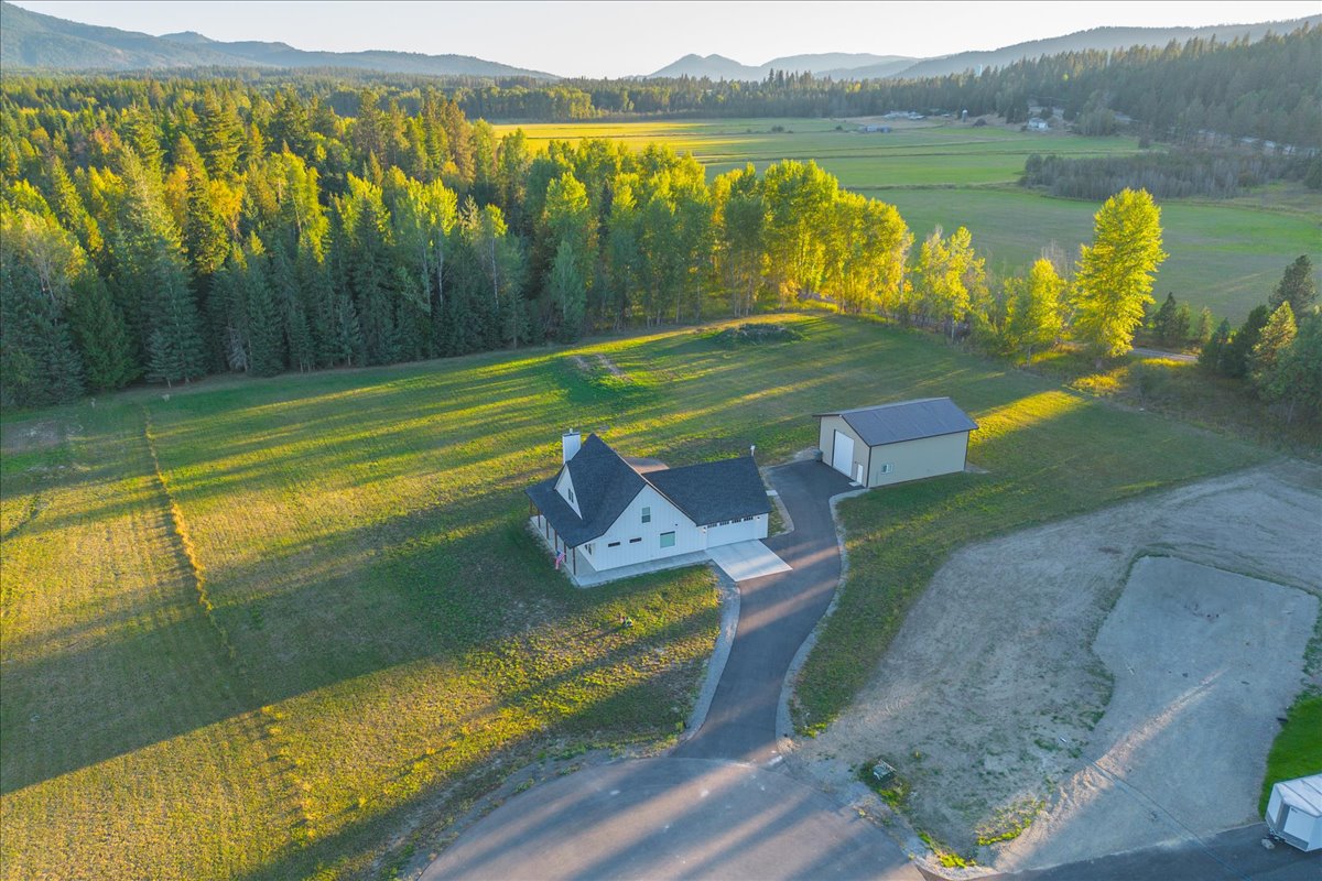 Sagle, Idaho, 83860, United States, 4 Bedrooms Bedrooms, ,3 BathroomsBathrooms,Residential,For Sale,1824083
