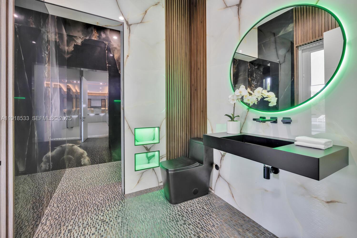 Miami, Florida, 33173, United States, 6 Bedrooms Bedrooms, ,7 BathroomsBathrooms,Residential,For Sale,2001798