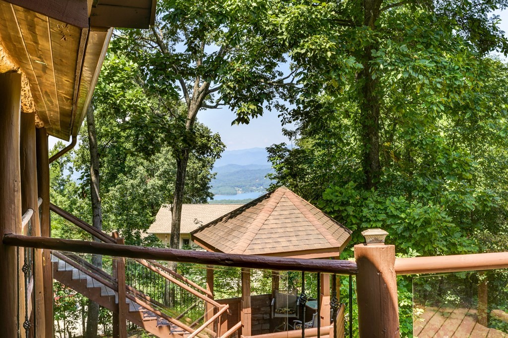 Hayesville, North Carolina, 28904, United States, 3 Bedrooms Bedrooms, ,5 BathroomsBathrooms,Residential,For Sale,1931942