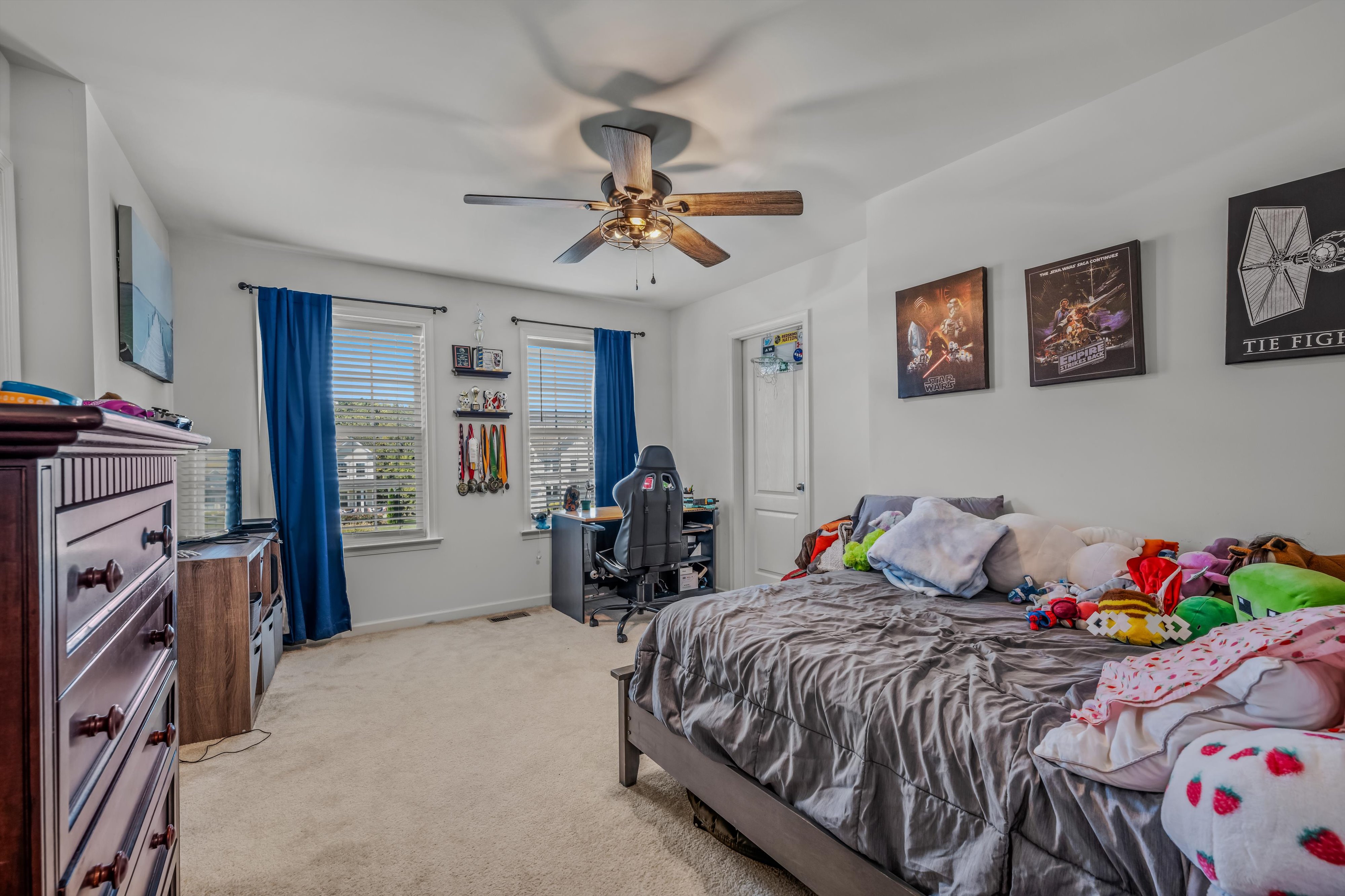 Matinsburg, West Virginia, 25403, United States, 4 Bedrooms Bedrooms, ,Residential,For Sale,1977883