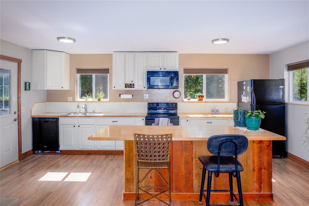 Libby, Montana, 59923, United States, 2 Bedrooms Bedrooms, ,1 BathroomBathrooms,Residential,For Sale,1882084