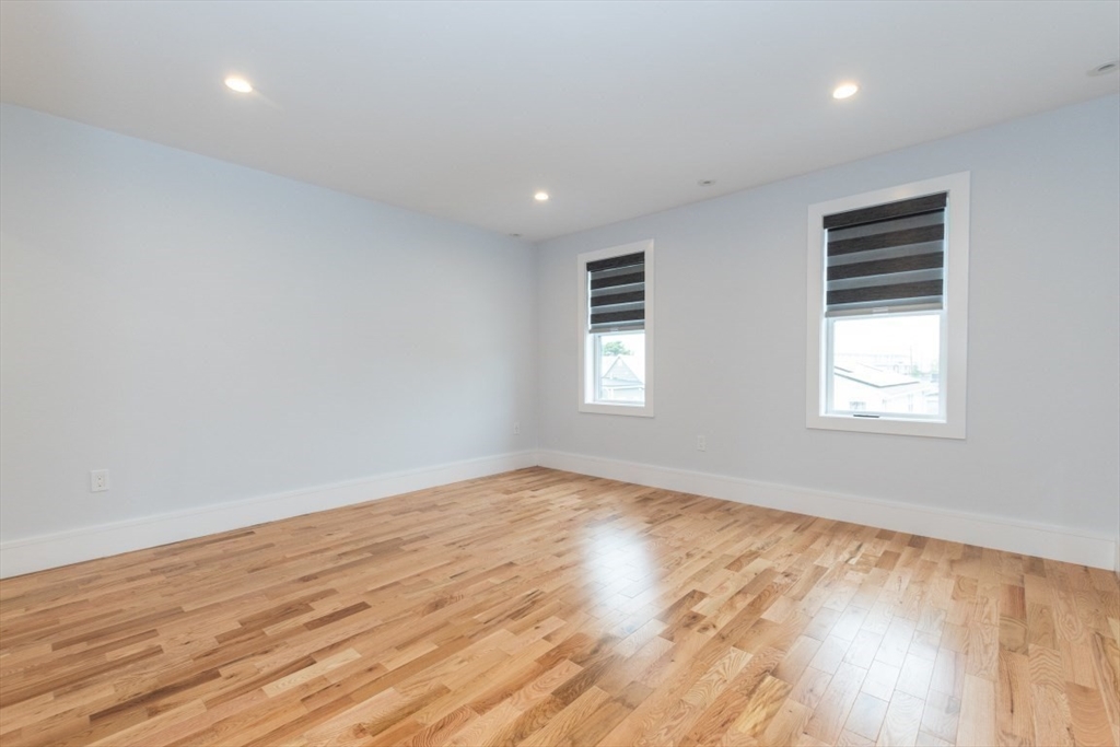 Revere, Massachusetts, 02151, United States, 3 Bedrooms Bedrooms, ,3 BathroomsBathrooms,Residential,For Sale,1928995