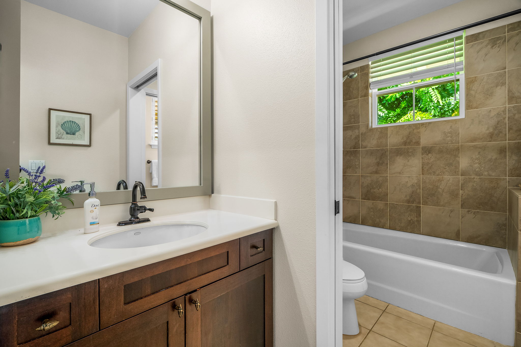 Princeville, Hawaii, 96722, United States, 3 Bedrooms Bedrooms, ,3 BathroomsBathrooms,Residential,For Sale,1926271