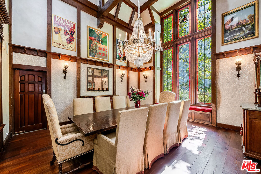 Los Angeles, California, 90049, United States, 6 Bedrooms Bedrooms, ,8 BathroomsBathrooms,Residential,For Sale,1940213