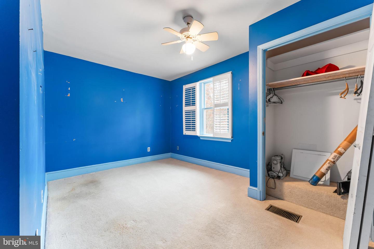 Hyattsville, Maryland, 20781, United States, 3 Bedrooms Bedrooms, ,1 BathroomBathrooms,Residential,For Sale,1998955