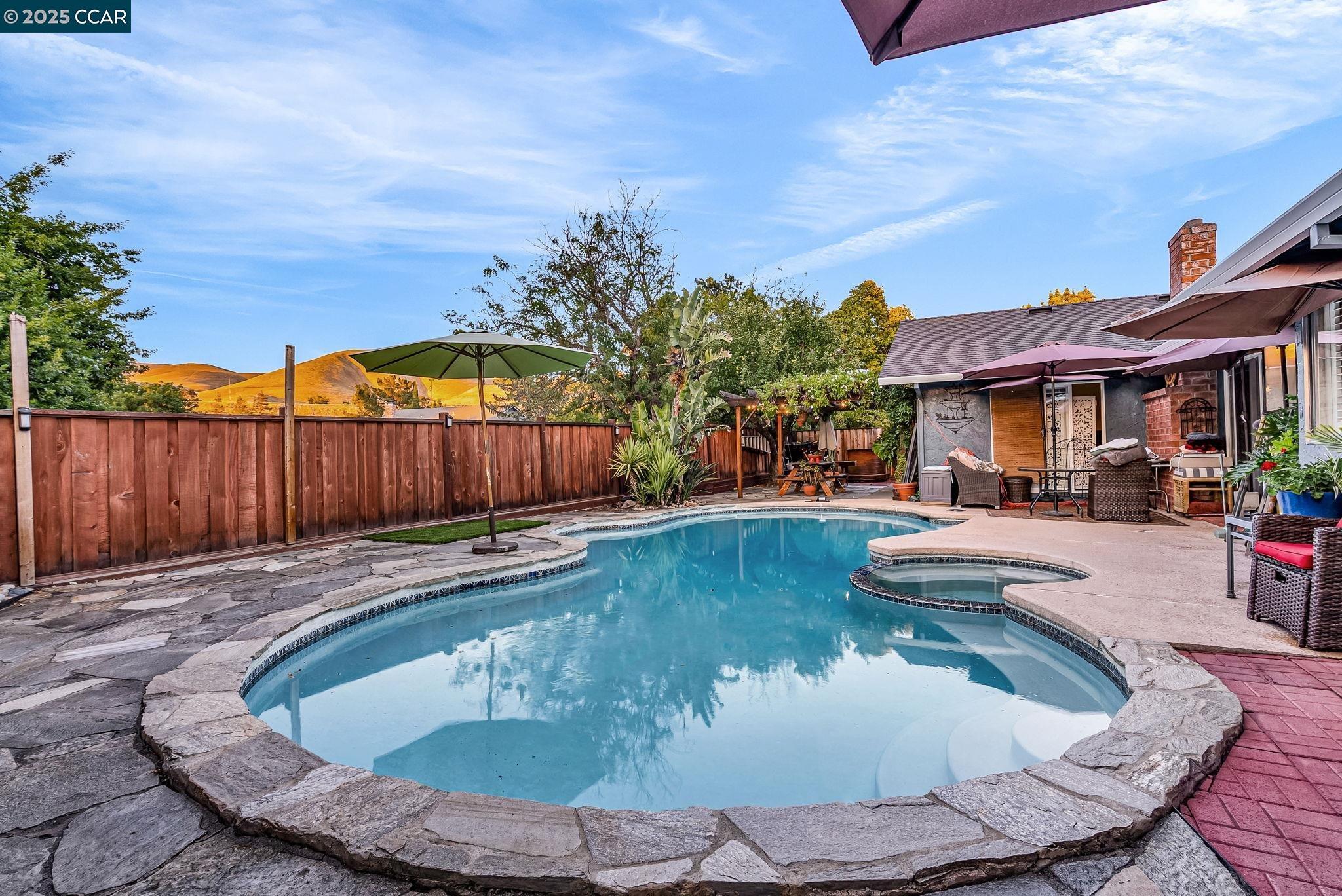 Concord, California, 94521, United States, 4 Bedrooms Bedrooms, ,2 BathroomsBathrooms,Residential,For Sale,1914040