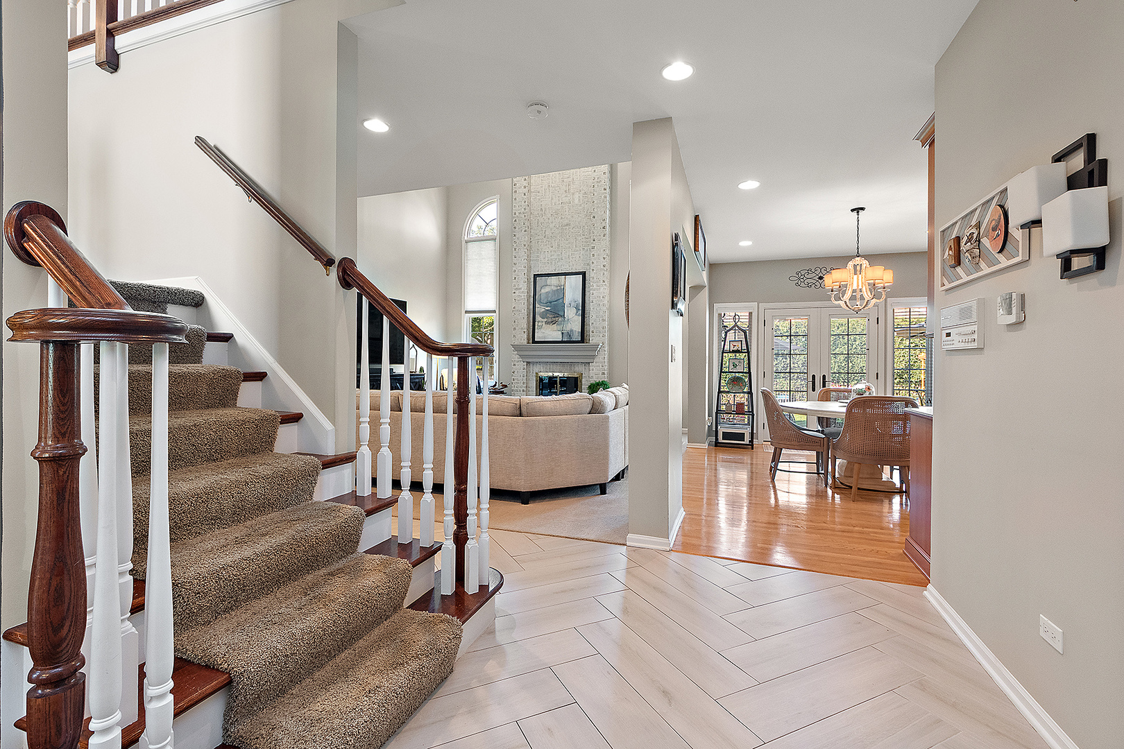 Orland Park, Illinois, 60467, United States, 5 Bedrooms Bedrooms, ,3 BathroomsBathrooms,Residential,For Sale,1937885