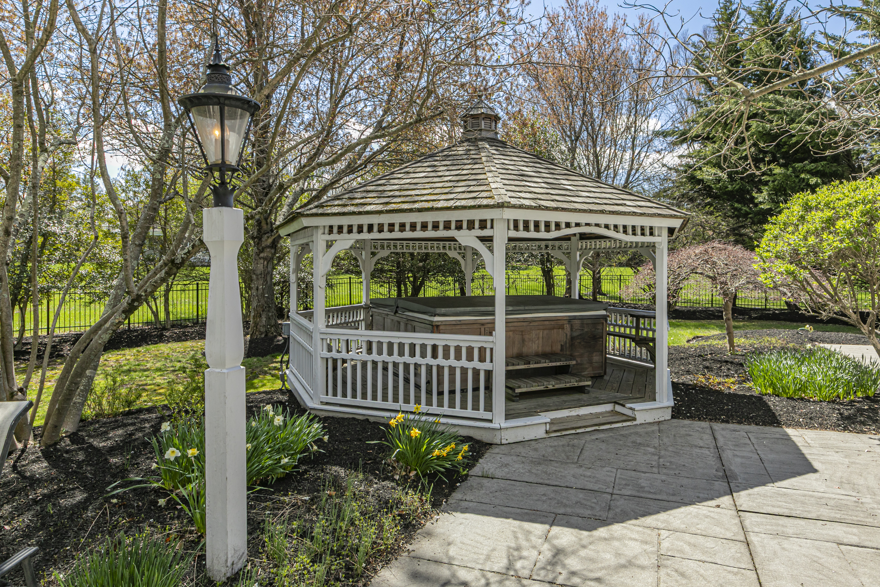  Newly Updated Ettl Farm Home on an Exceptional Lot - 物件實景