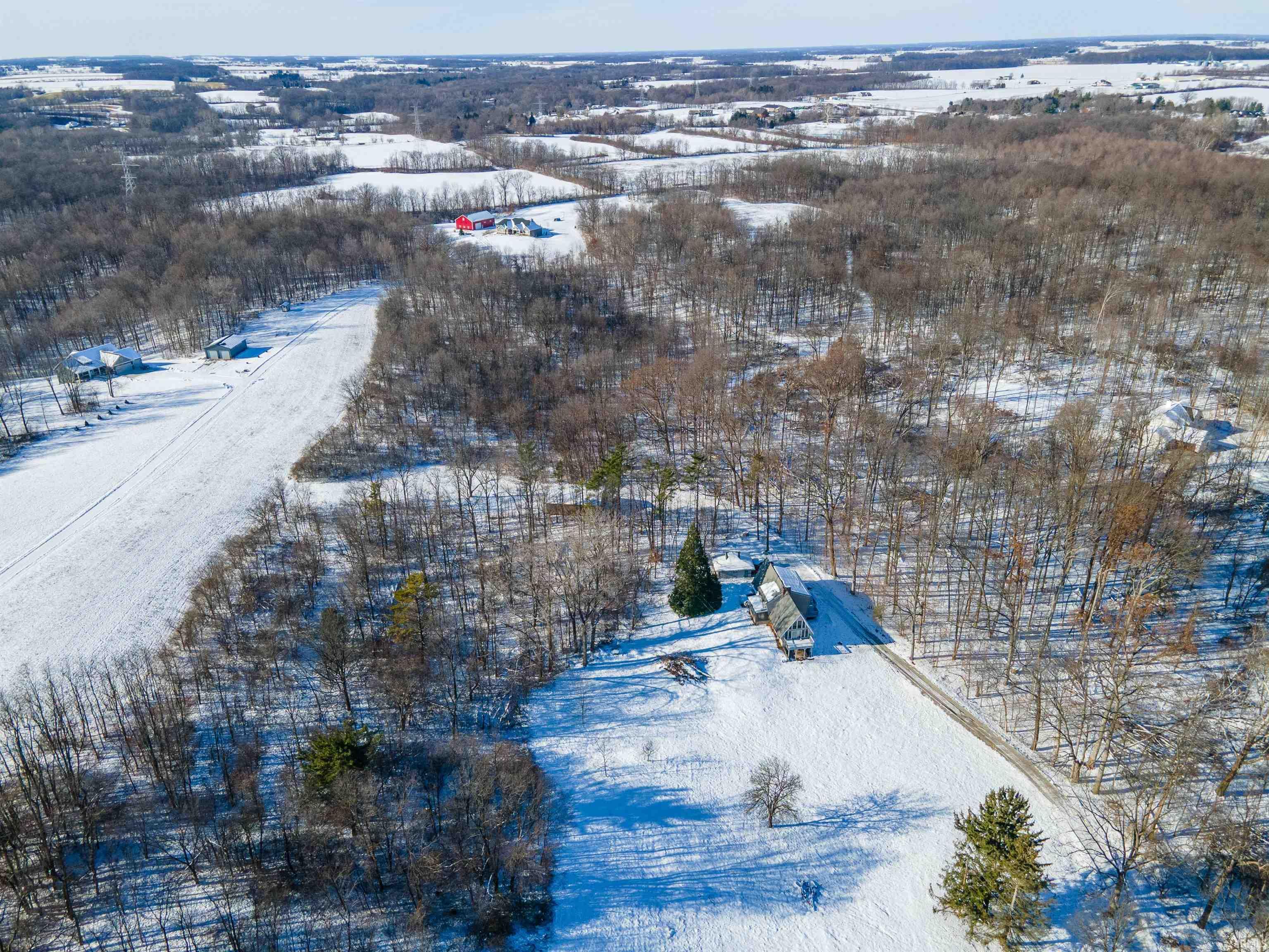 Roanoke, Indiana, 46783, United States, 4 Bedrooms Bedrooms, ,3 BathroomsBathrooms,Residential,For Sale,2005633