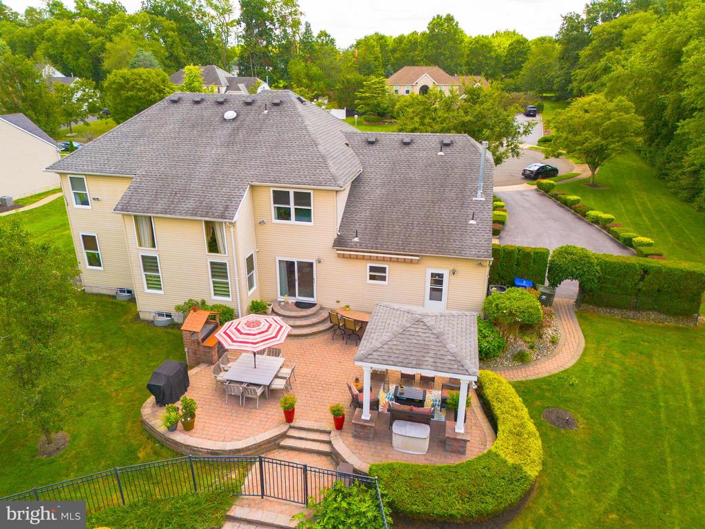 Monroe Township, New Jersey, 08831, United States, 5 Bedrooms Bedrooms, ,4 BathroomsBathrooms,Residential,For Sale,1895133