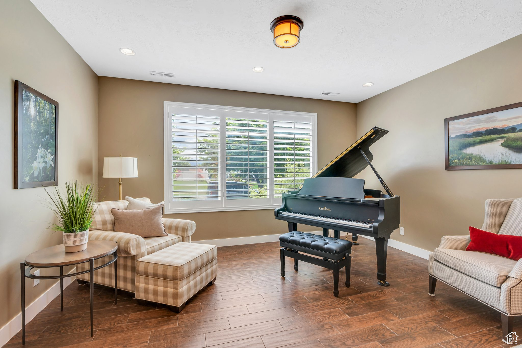 Springville, Utah, 84663, United States, 5 Bedrooms Bedrooms, ,5 BathroomsBathrooms,Residential,For Sale,1829365