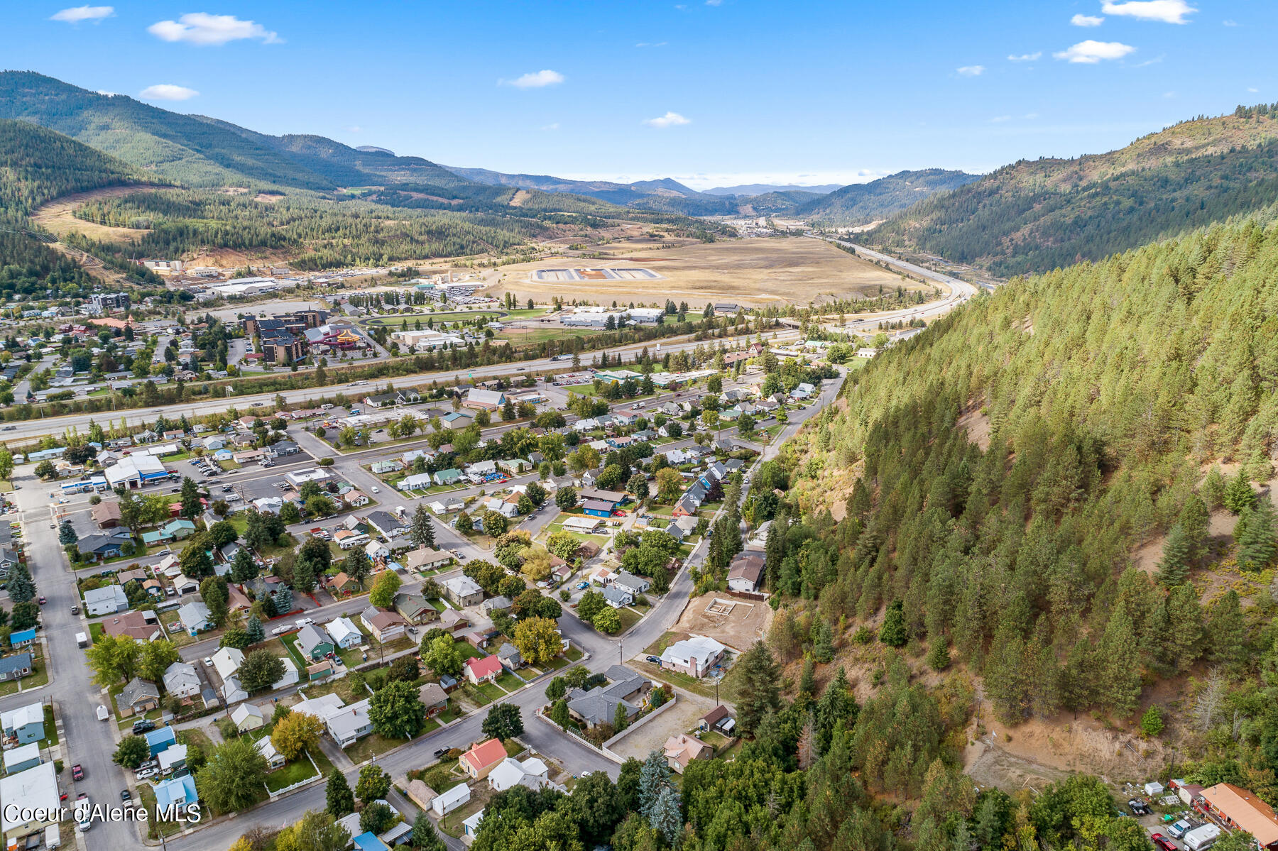 Kellogg, Idaho, 83837, United States, 3 Bedrooms Bedrooms, ,3 BathroomsBathrooms,Residential,For Sale,1915228