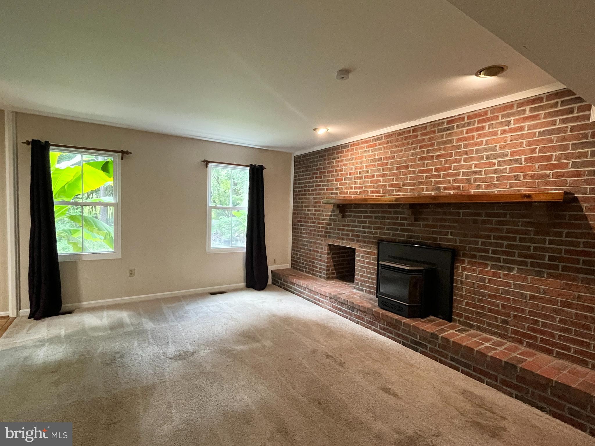 Owings, Maryland, 20736, United States, 5 Bedrooms Bedrooms, ,4 BathroomsBathrooms,Residential,For Sale,1943168