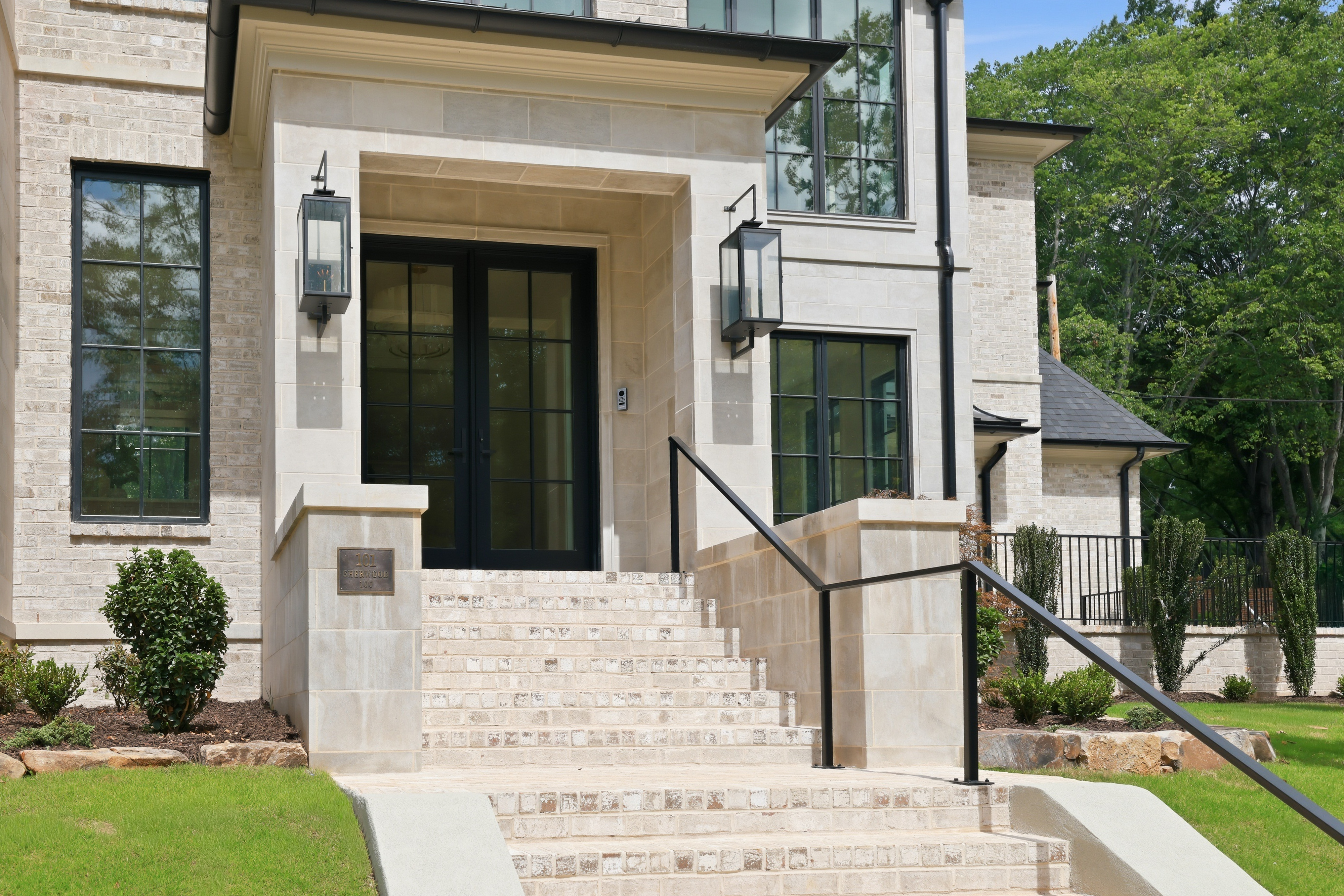  101 Sherwood Street, Unit 100 Greenville, SC 29601 - 物件實景