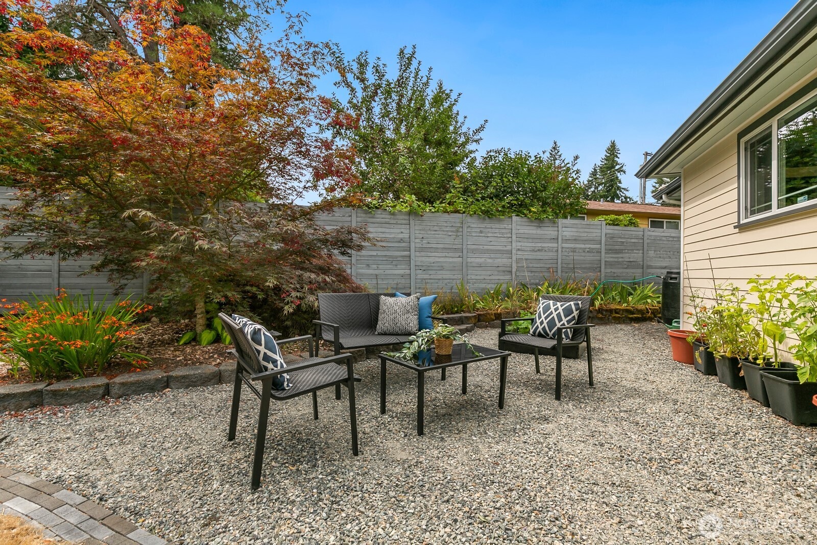 Bellevue, Washington, 98006, United States, 4 Bedrooms Bedrooms, ,1 BathroomBathrooms,Residential,For Sale,1913092