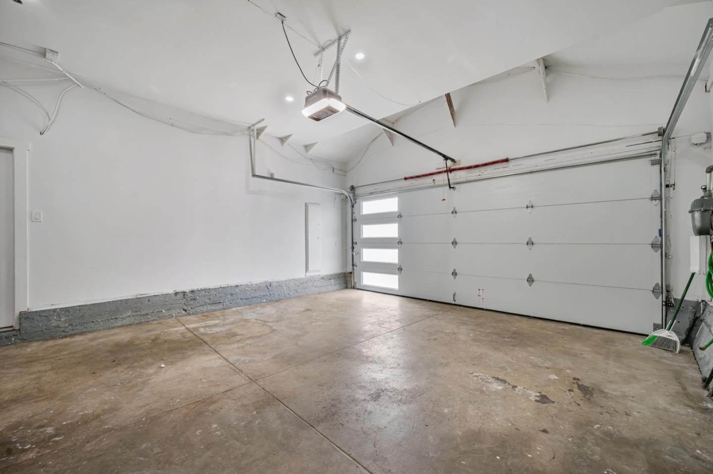 SOUTH SAN FRANCISCO, California, 94080, United States, 4 Bedrooms Bedrooms, ,3 BathroomsBathrooms,Residential,For Sale,1951079