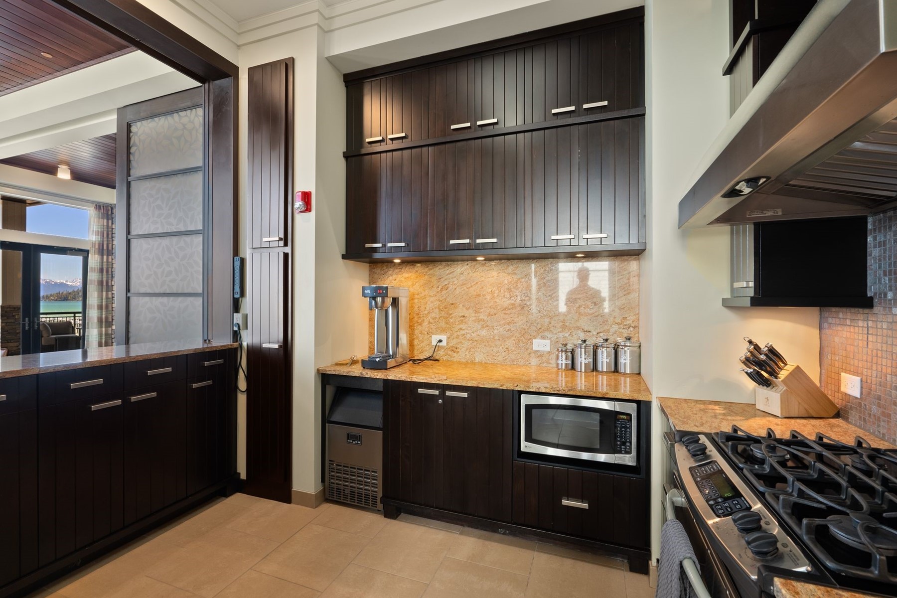 Corner Condo at Seasons at Sandpoint - 物件實景
