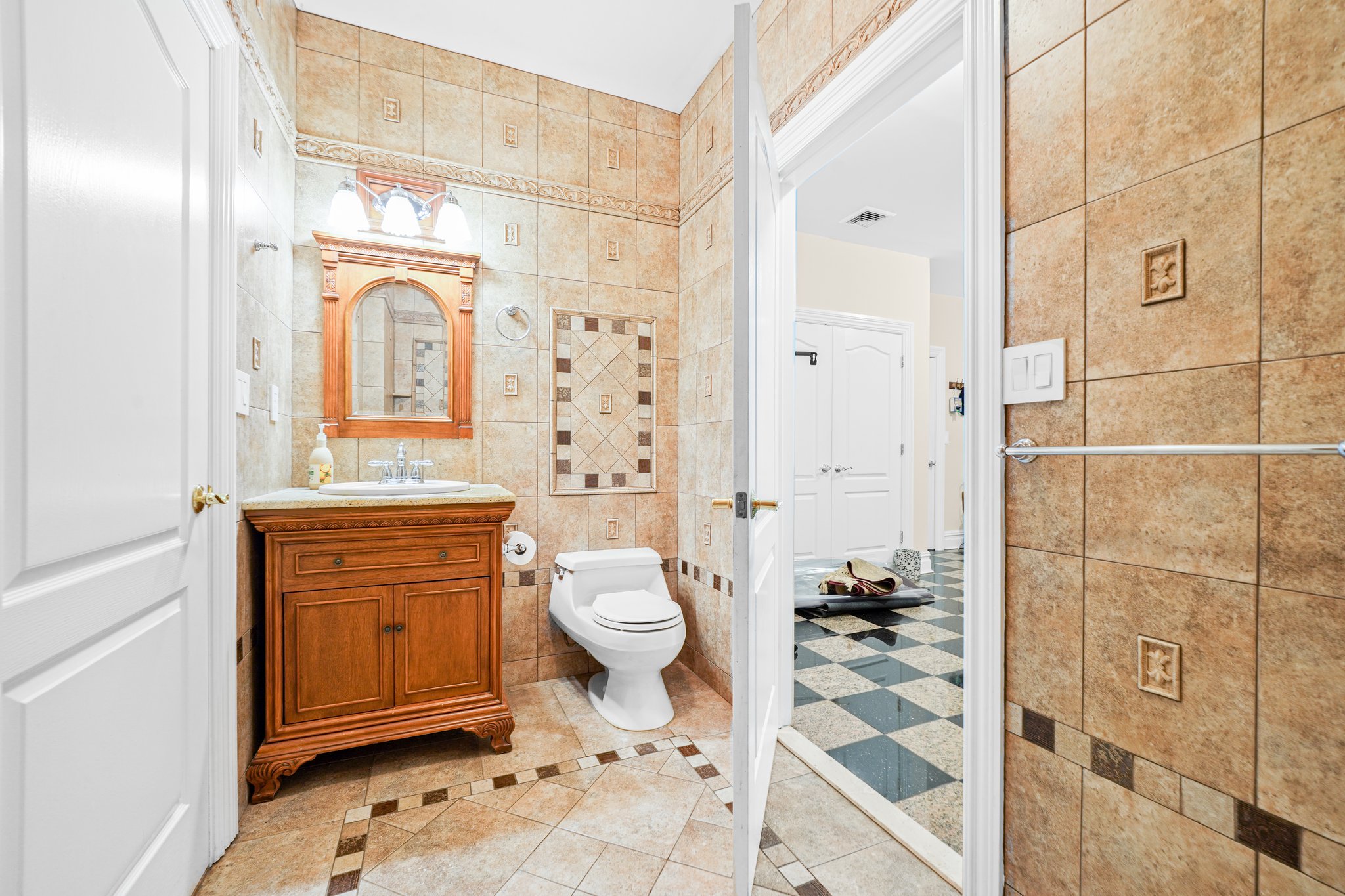 Kinnelon, New Jersey, 07405, United States, 6 Bedrooms Bedrooms, ,5 BathroomsBathrooms,Residential,For Sale,1983077