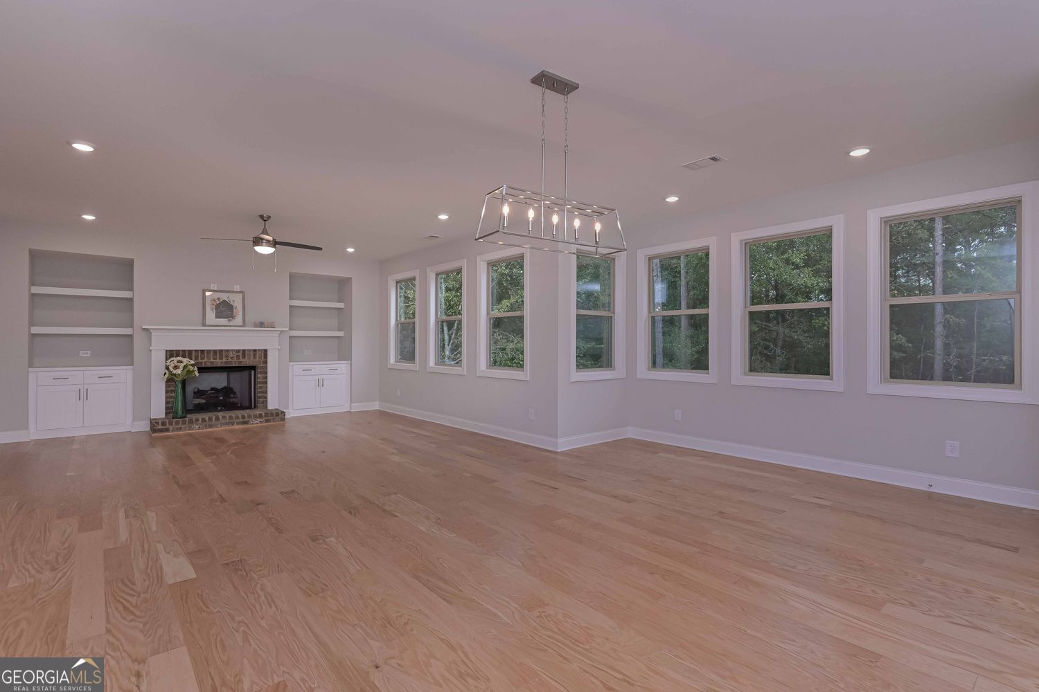 Douglasville, Georgia, 30135, United States, 5 Bedrooms Bedrooms, ,5 BathroomsBathrooms,Residential,For Sale,1929724