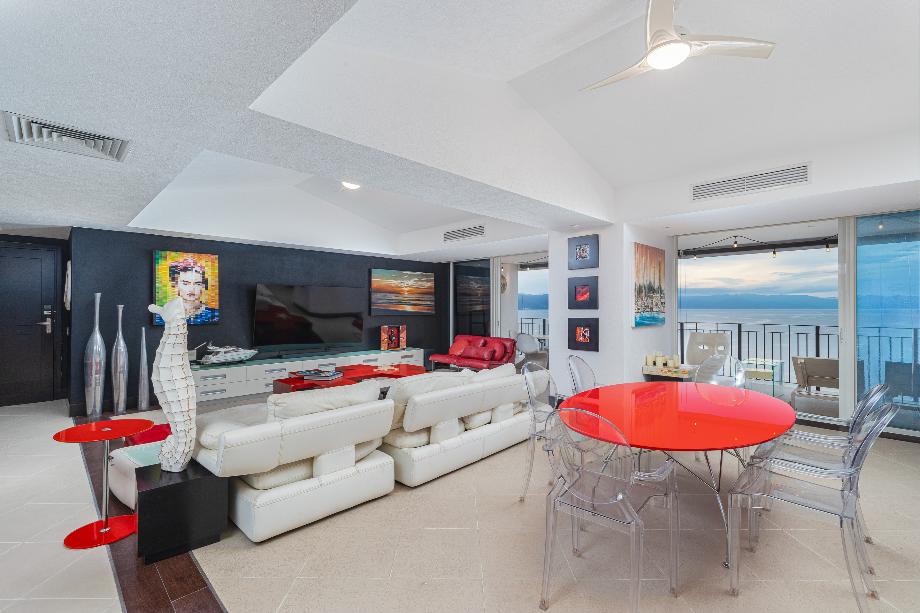 Fransisco M Asencio, Puerto Vallarta, Jalisco, 48333, Mexico, 4 Bedrooms Bedrooms, ,4 BathroomsBathrooms,Residential,For Sale,Fransisco M Asencio,1425091