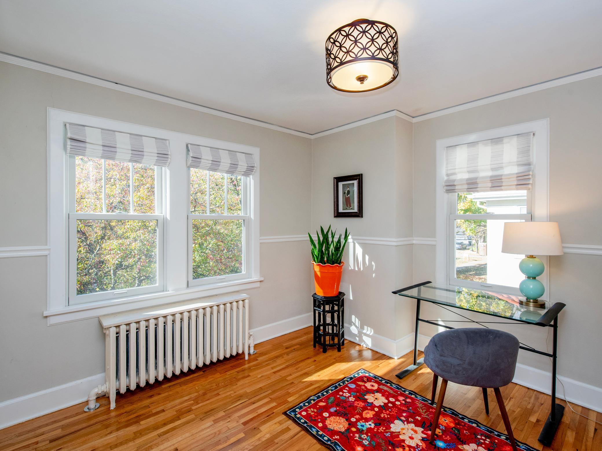 Saint Paul, Minnesota, 55104, United States, 3 Bedrooms Bedrooms, ,1 BathroomBathrooms,Residential,For Sale,1988037