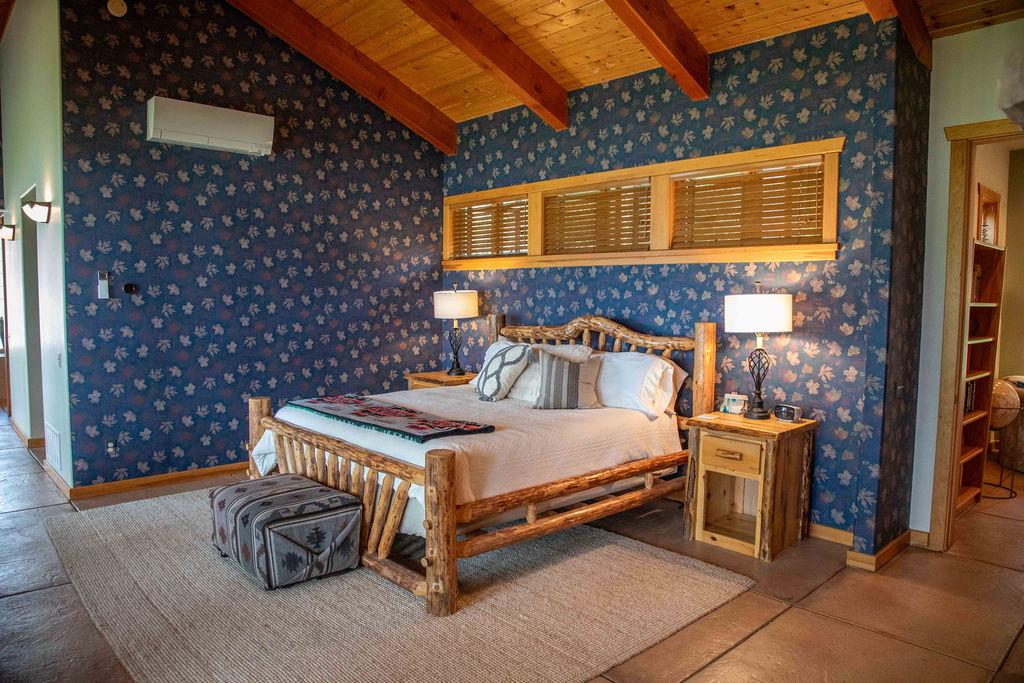 Hope, Idaho, 83836, United States, 3 Bedrooms Bedrooms, ,3 BathroomsBathrooms,Residential,For Sale,1975578