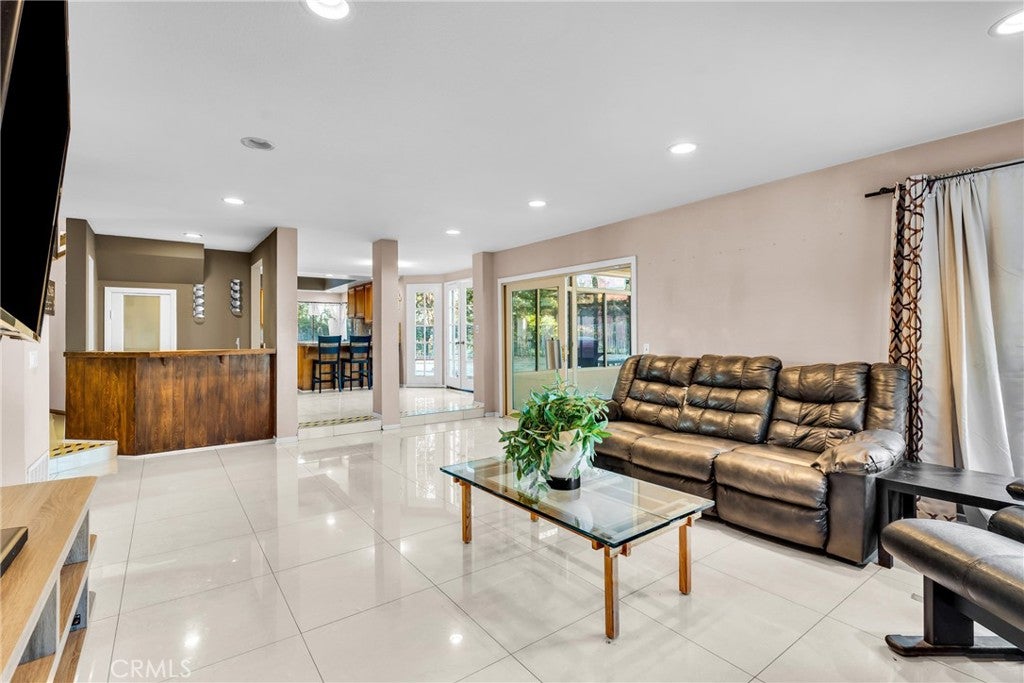 Pomona, California, 91768, United States, 4 Bedrooms Bedrooms, ,3 BathroomsBathrooms,Residential,For Sale,1983980