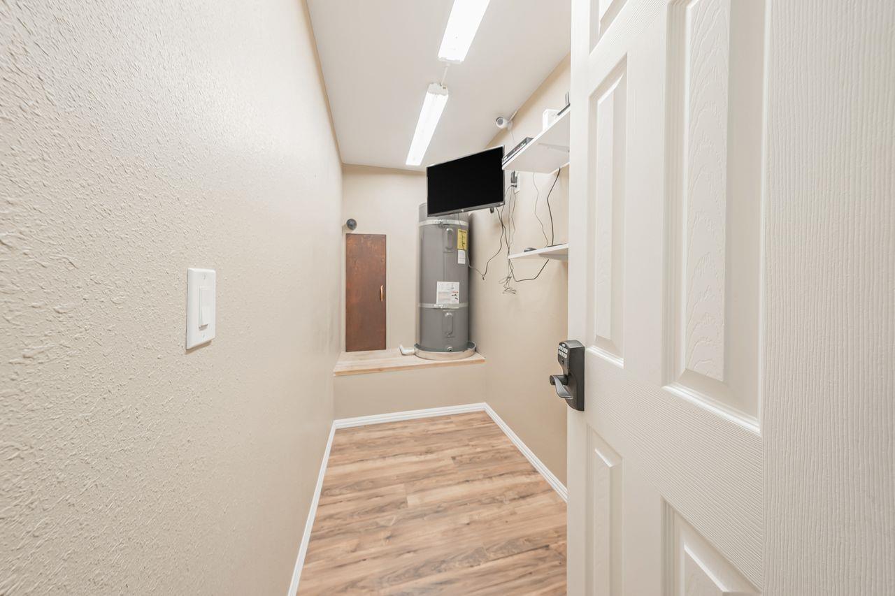 Clearlake Park, California, 95424, United States, 3 Bedrooms Bedrooms, ,2 BathroomsBathrooms,Residential,For Sale,1938587