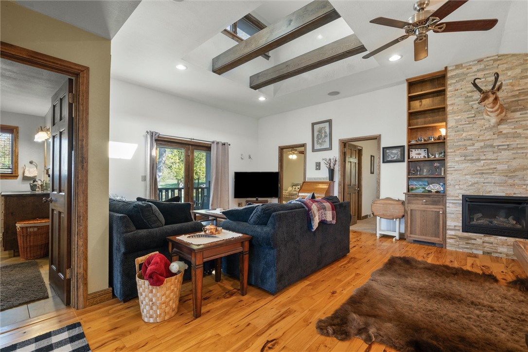 South Strabane, Pennsylvania, 15301, United States, 5 Bedrooms Bedrooms, ,5 BathroomsBathrooms,Residential,For Sale,2003088