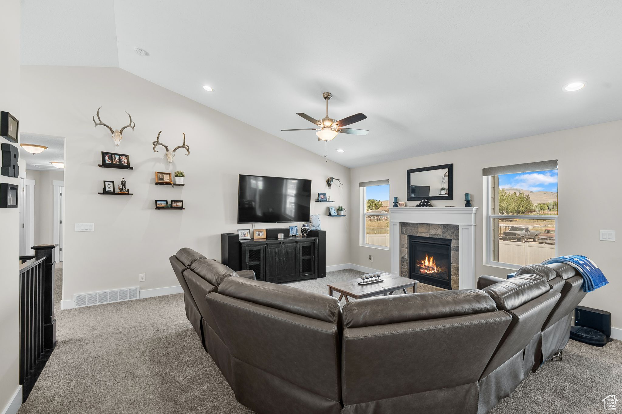 Tremonton, Utah, 84337, United States, 3 Bedrooms Bedrooms, ,2 BathroomsBathrooms,Residential,For Sale,1898786