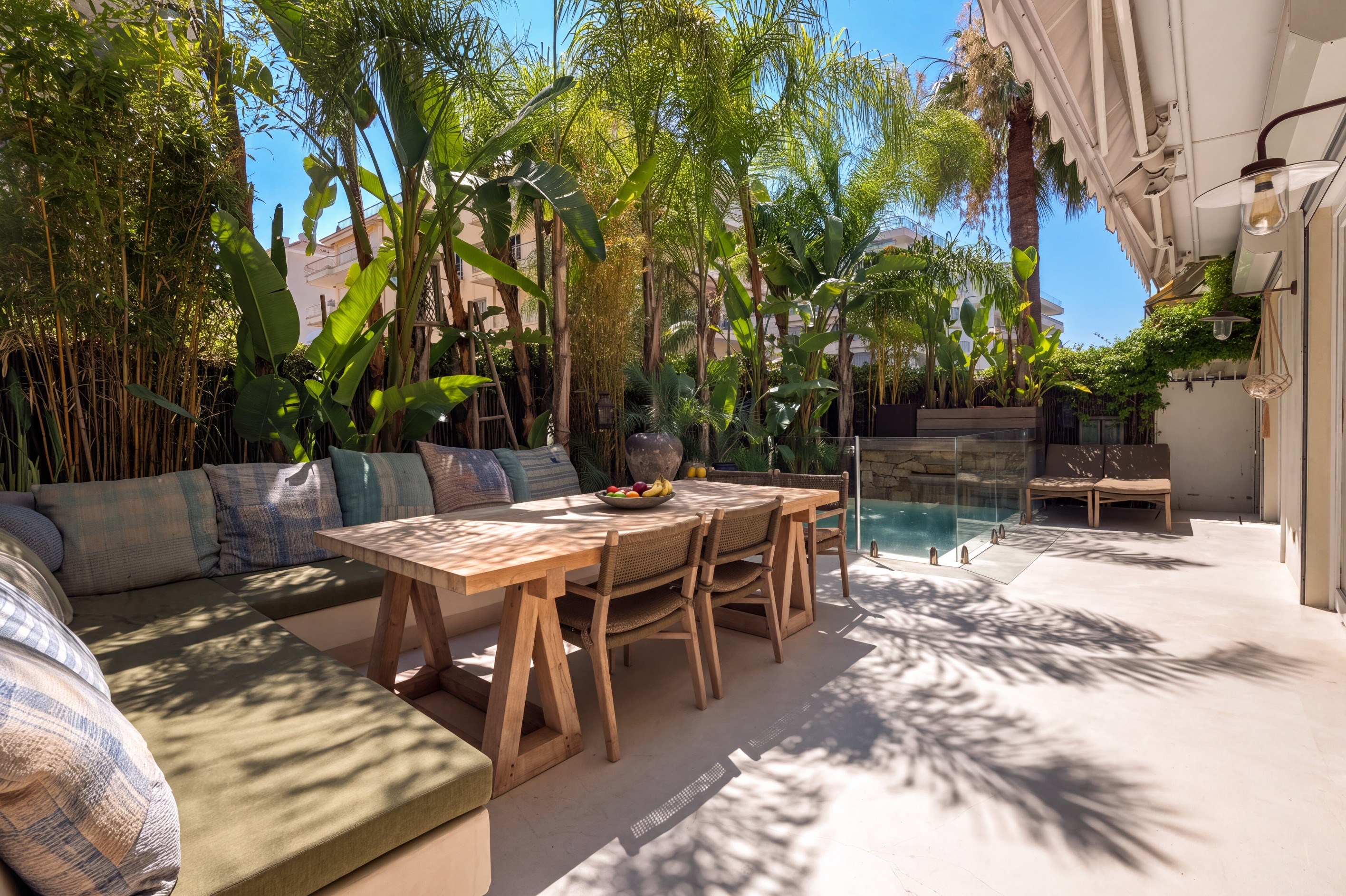  Luxury apartment for sale in Cannes Palm Beach with landscaped terrace, private… - 物件實景