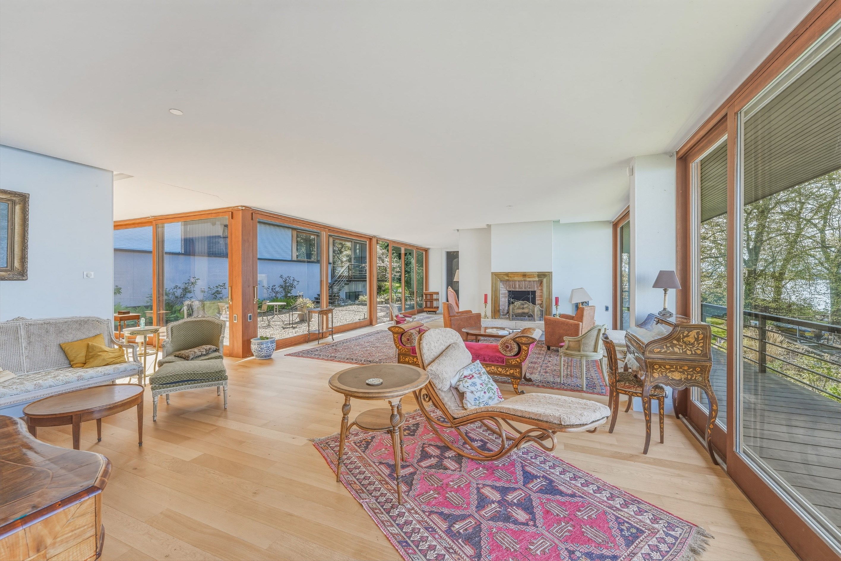  EXCEPTIONAL SALE: ARCHITECT-DESIGNED WATERFRONT VILLA - 物件實景