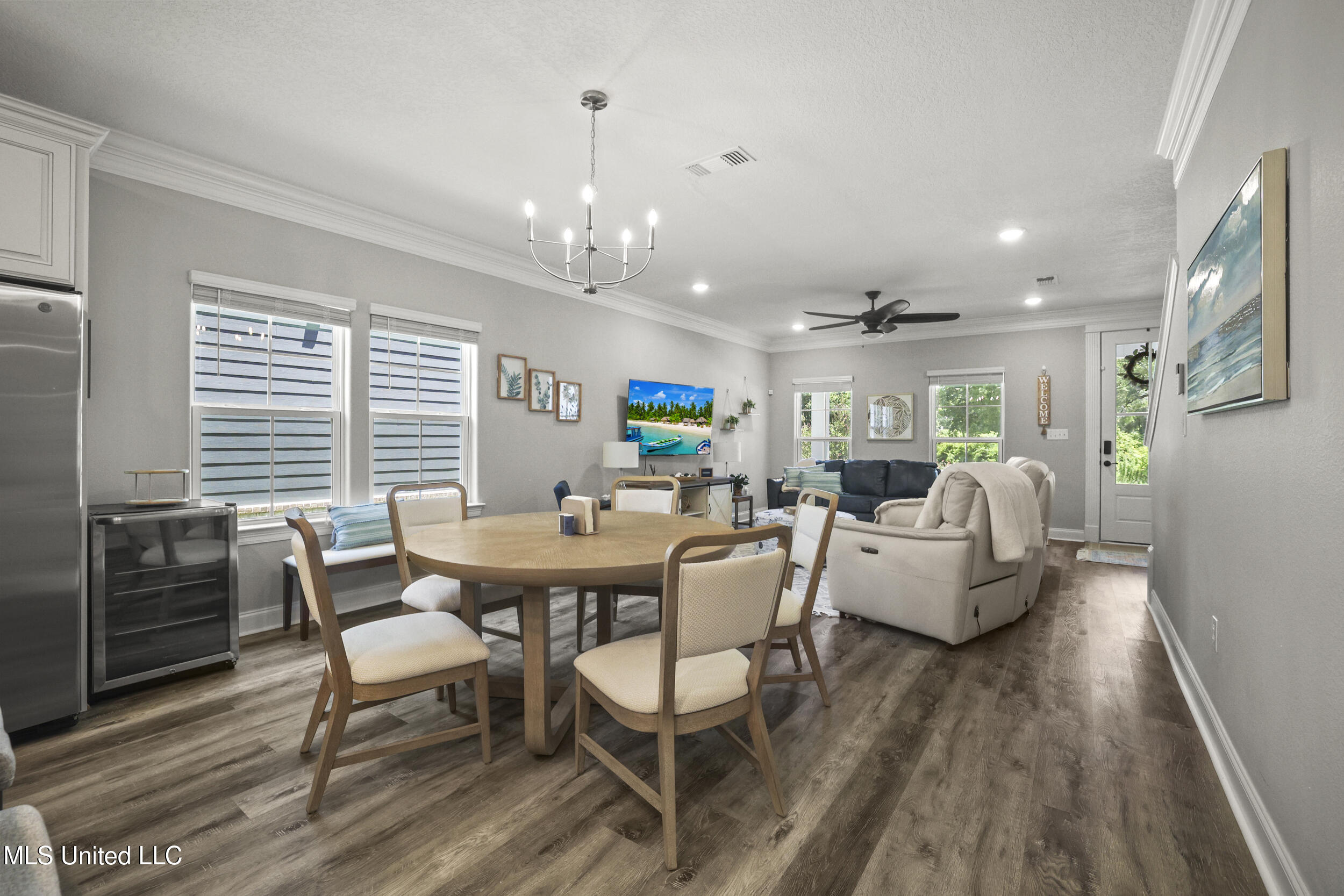 Biloxi, Mississippi, 39531, United States, 3 Bedrooms Bedrooms, ,3 BathroomsBathrooms,Residential,For Sale,1906978