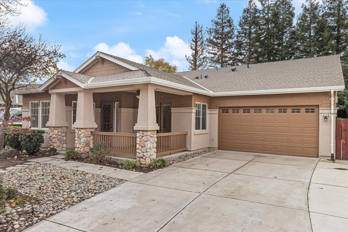 Oakdale, California, 95361, United States, 3 Bedrooms Bedrooms, ,2 BathroomsBathrooms,Residential,For Sale,2005405