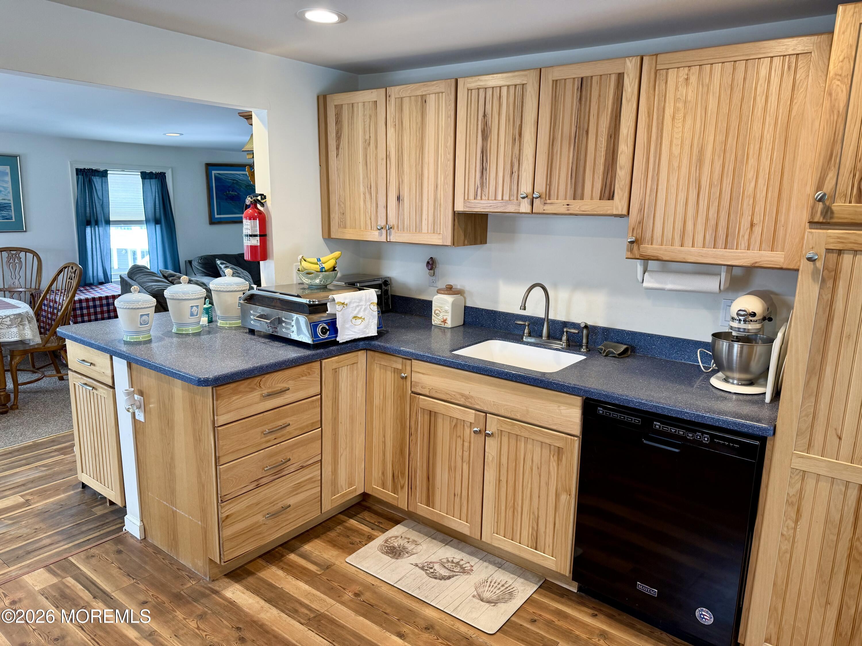 Manahawkin, New Jersey, 08050, United States, 3 Bedrooms Bedrooms, ,2 BathroomsBathrooms,Residential,For Sale,2015902