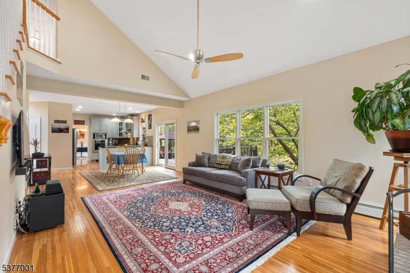 Newton Town, New Jersey, 07860, United States, 4 Bedrooms Bedrooms, ,3 BathroomsBathrooms,Residential,For Sale,1985191