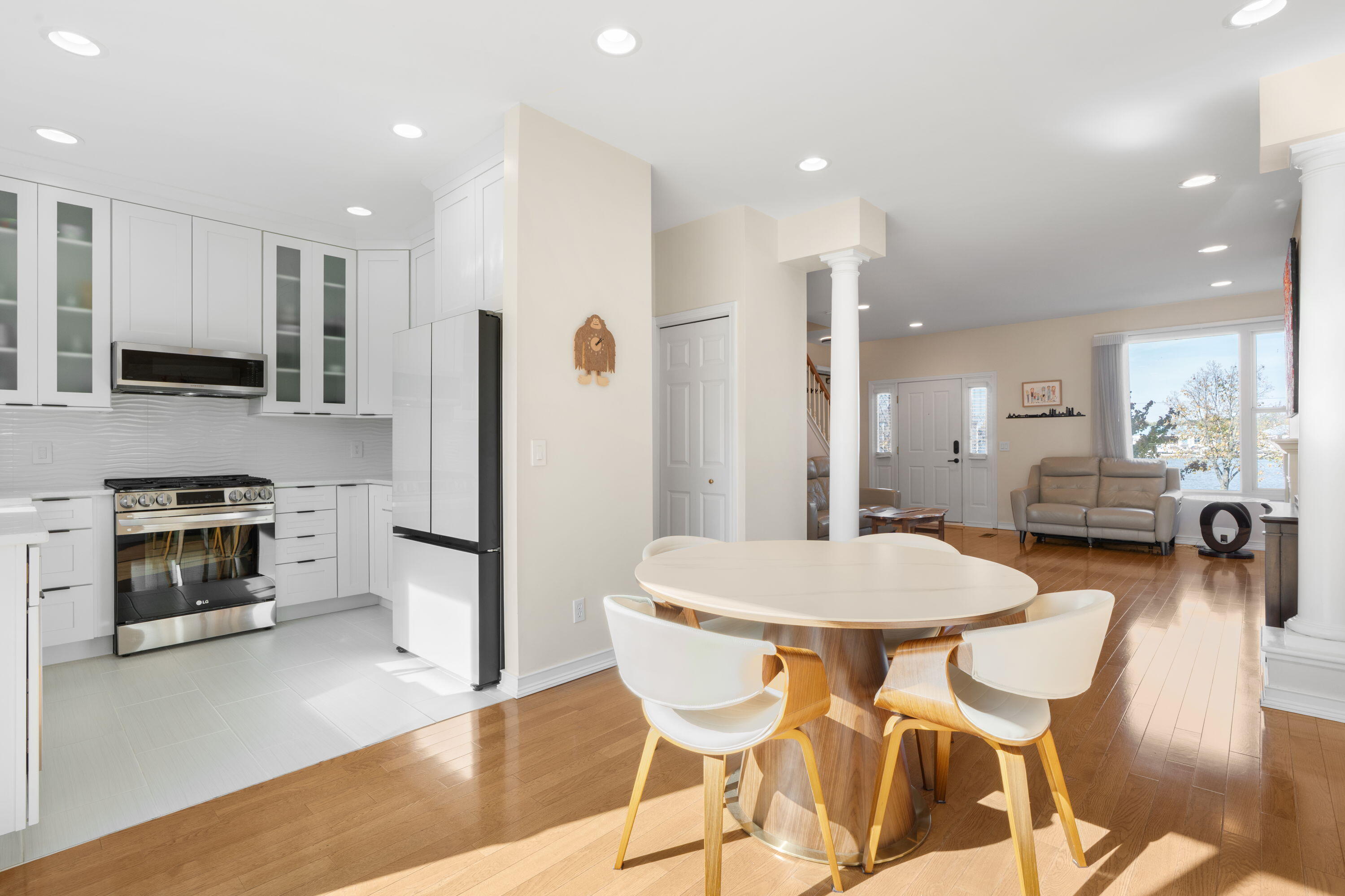 Kenosha, Wisconsin, 53140, United States, 3 Bedrooms Bedrooms, ,3 BathroomsBathrooms,Residential,For Sale,1985351