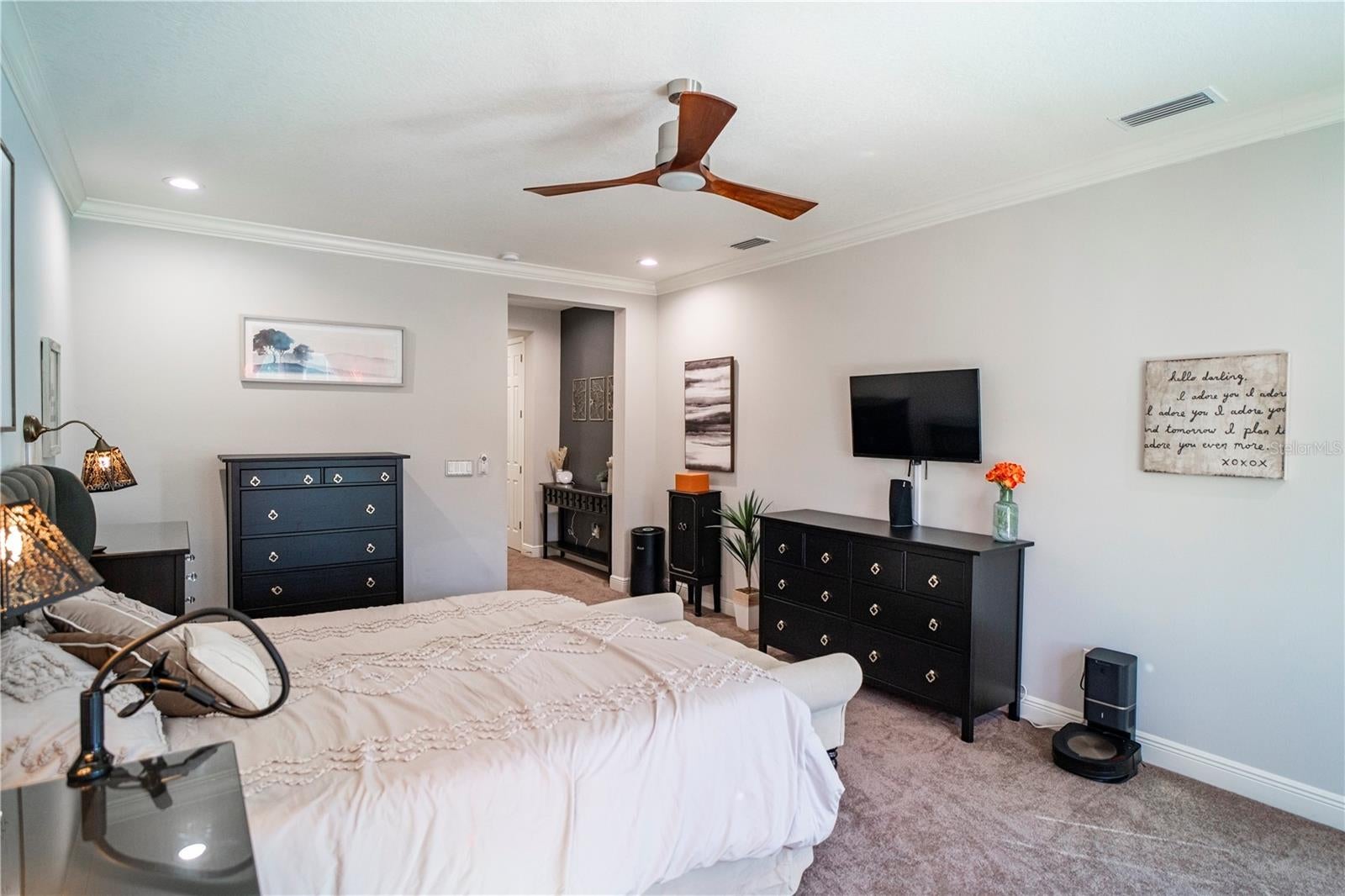 LAND O LAKES, Florida, 34637, United States, 5 Bedrooms Bedrooms, ,4 BathroomsBathrooms,Residential,For Sale,1759399