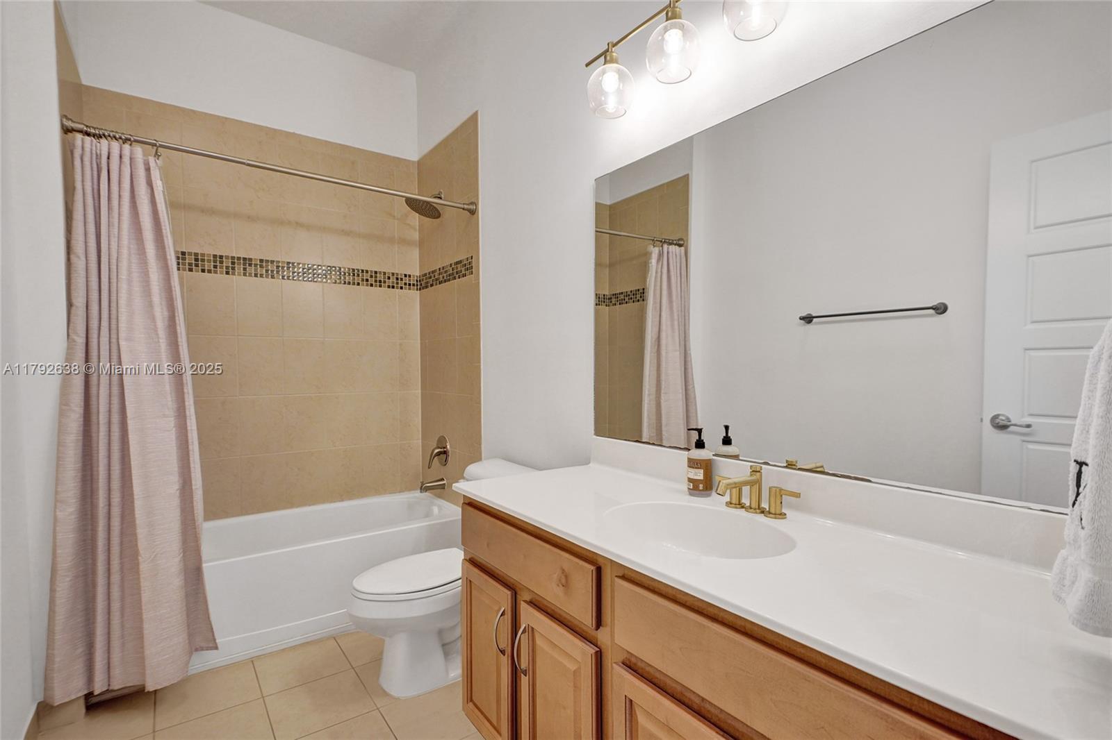 Miami, Florida, 33179, United States, 3 Bedrooms Bedrooms, ,3 BathroomsBathrooms,Residential,For Sale,1787670
