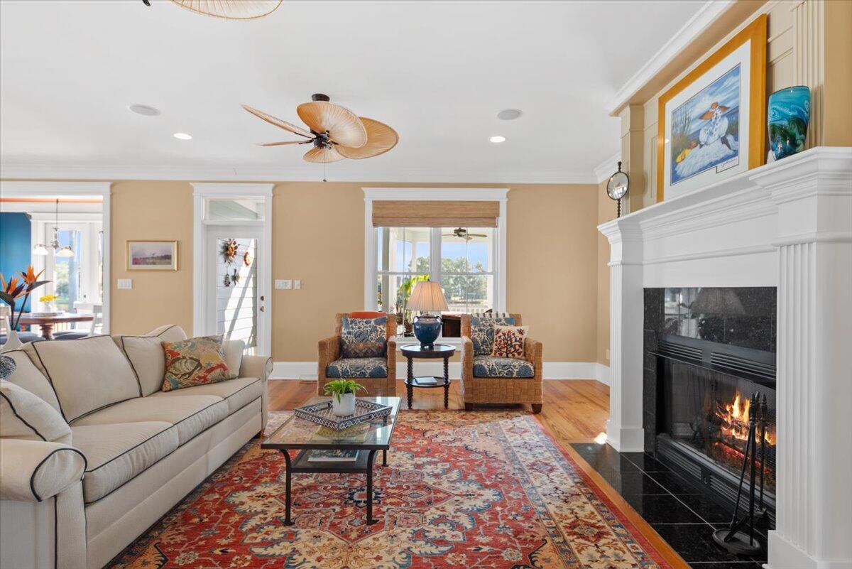 Mount Pleasant, South Carolina, 29466, United States, 4 Bedrooms Bedrooms, ,4 BathroomsBathrooms,Residential,For Sale,1838188