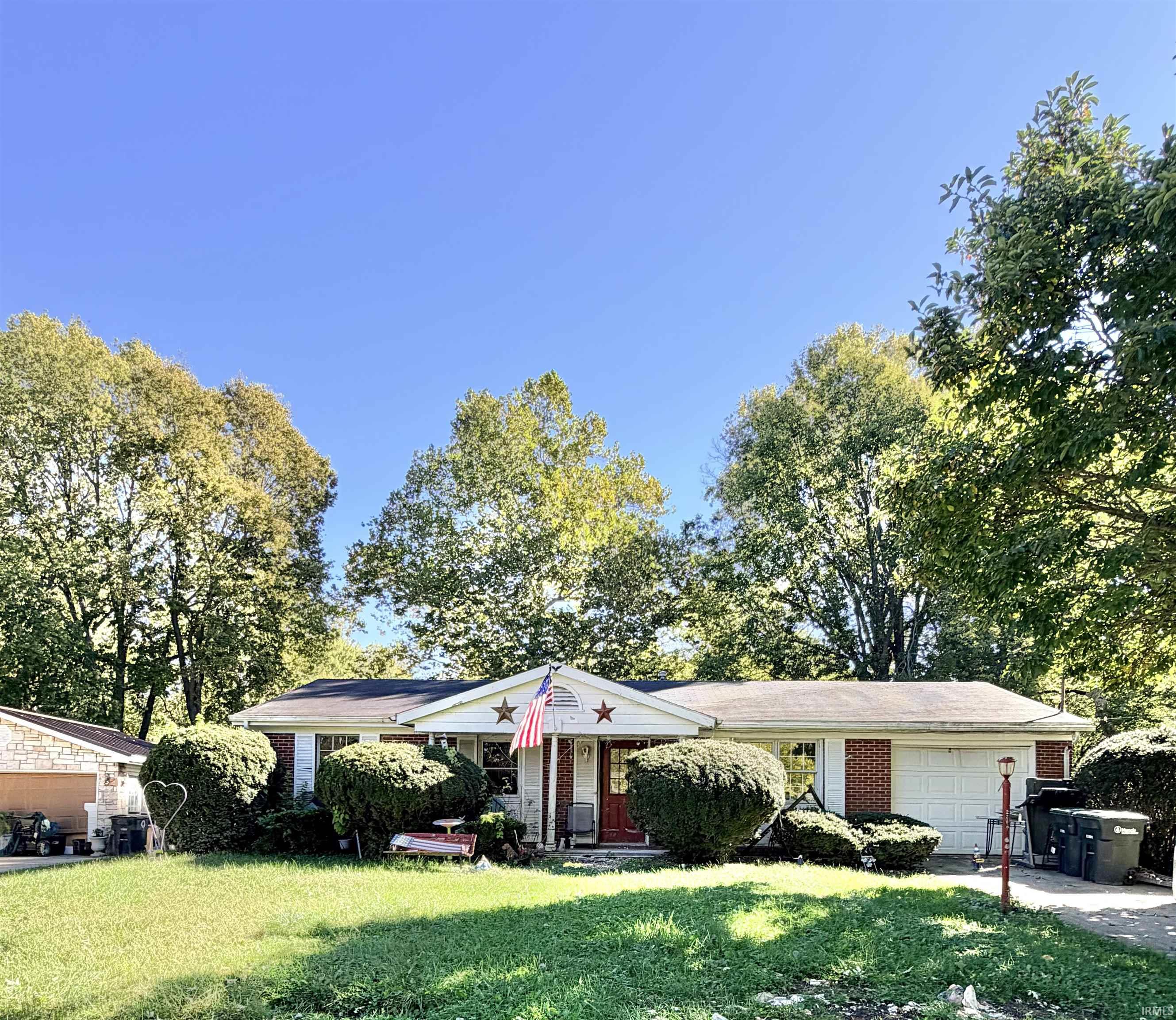 Wisteria Ln, Muncie, IN 47302
