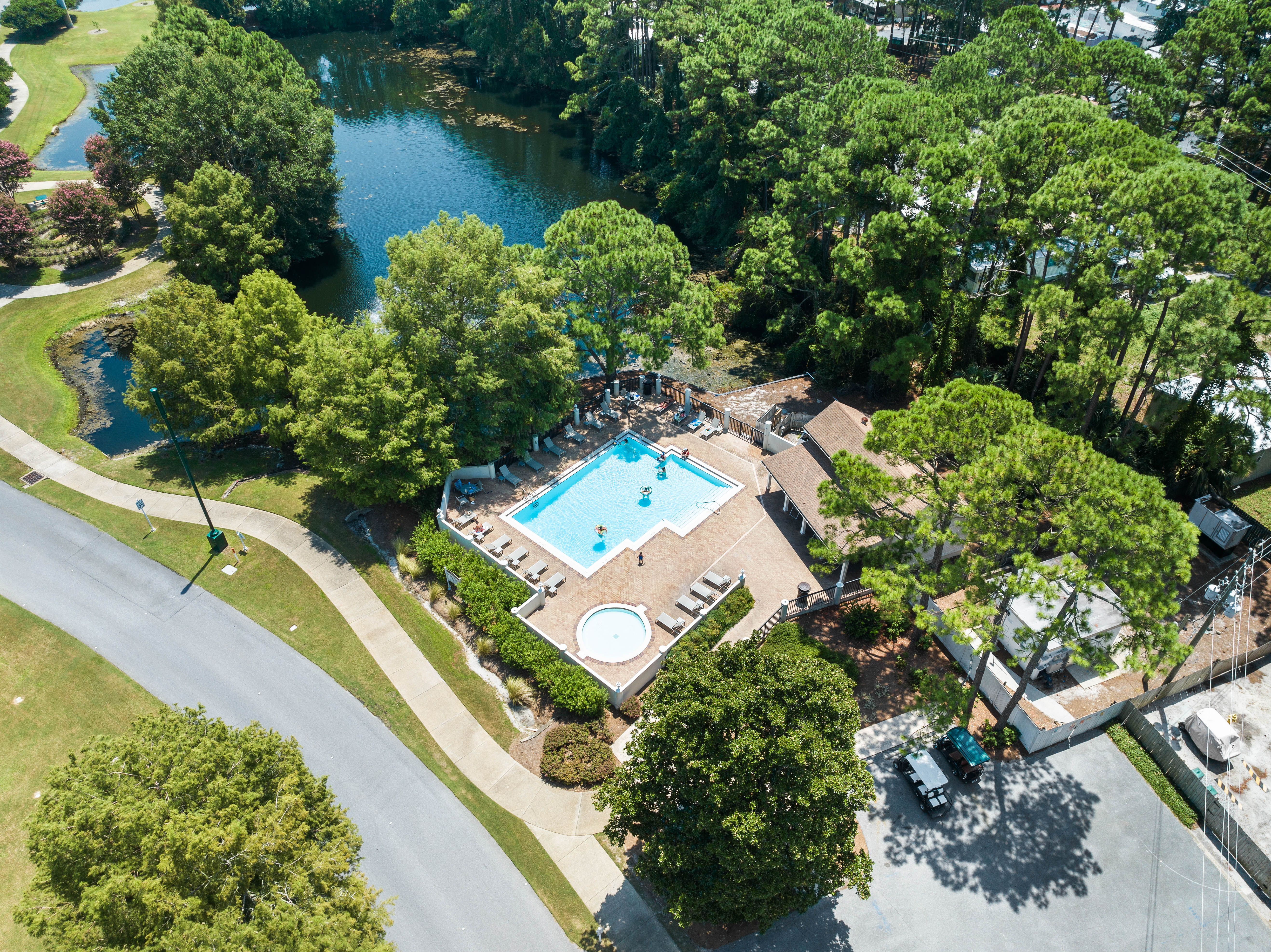  Golf-Course Villa With Garage And Resort Amenities - 物件實景