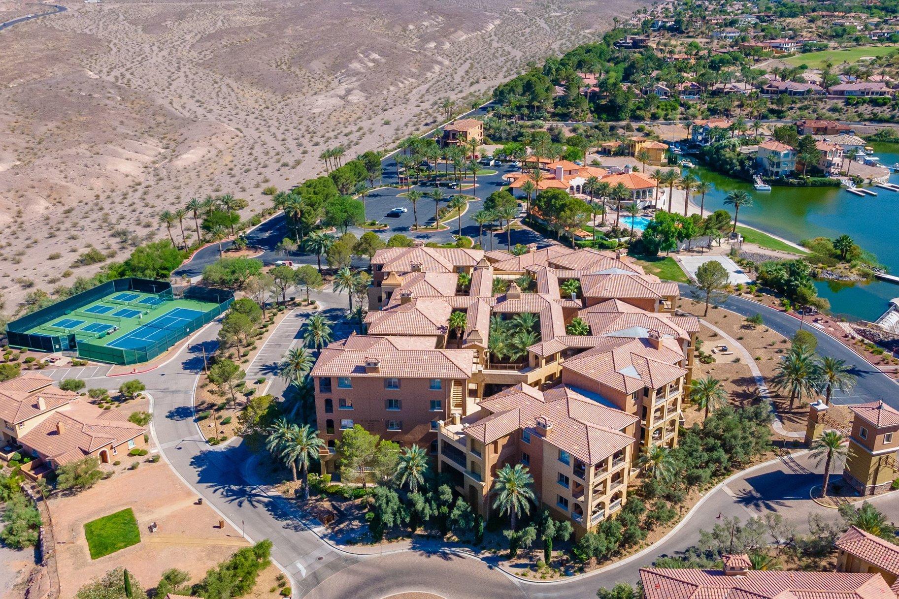  Lake Las Vegas Furnished 3 Beds, 3 Bath With Den Penthouse & Lake Views - 物件實景