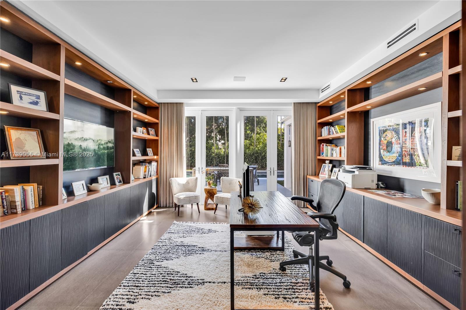 Miami Beach, Florida, 33140, United States, 7 Bedrooms Bedrooms, ,6 BathroomsBathrooms,Residential,For Sale,1794906